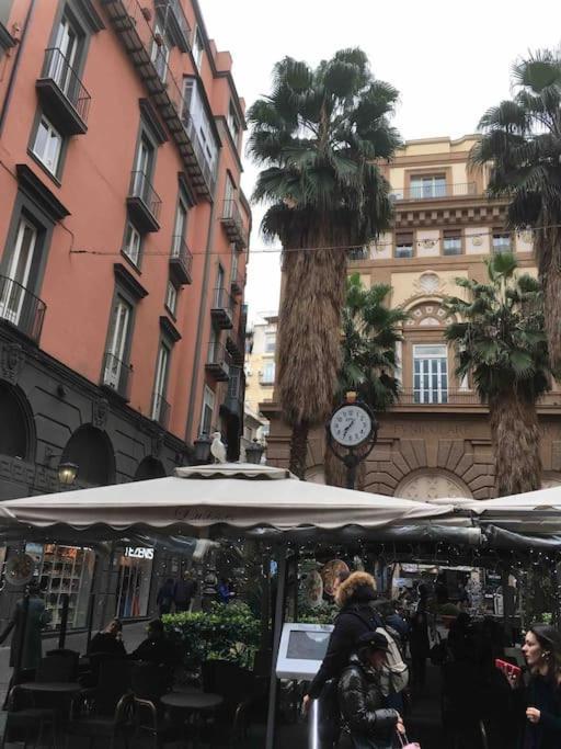 Casa Via Toledo. Centralissima E Vicina Al Porto