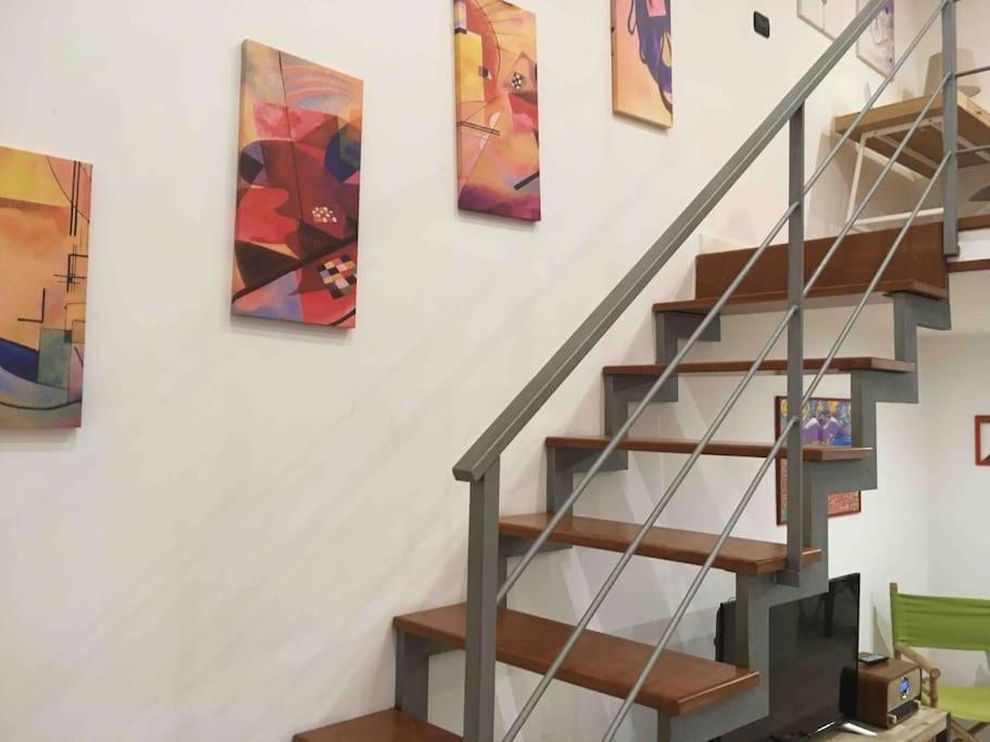 Apartment Casa Via Toledo. Centralissima E Vicina Al Porto Naples